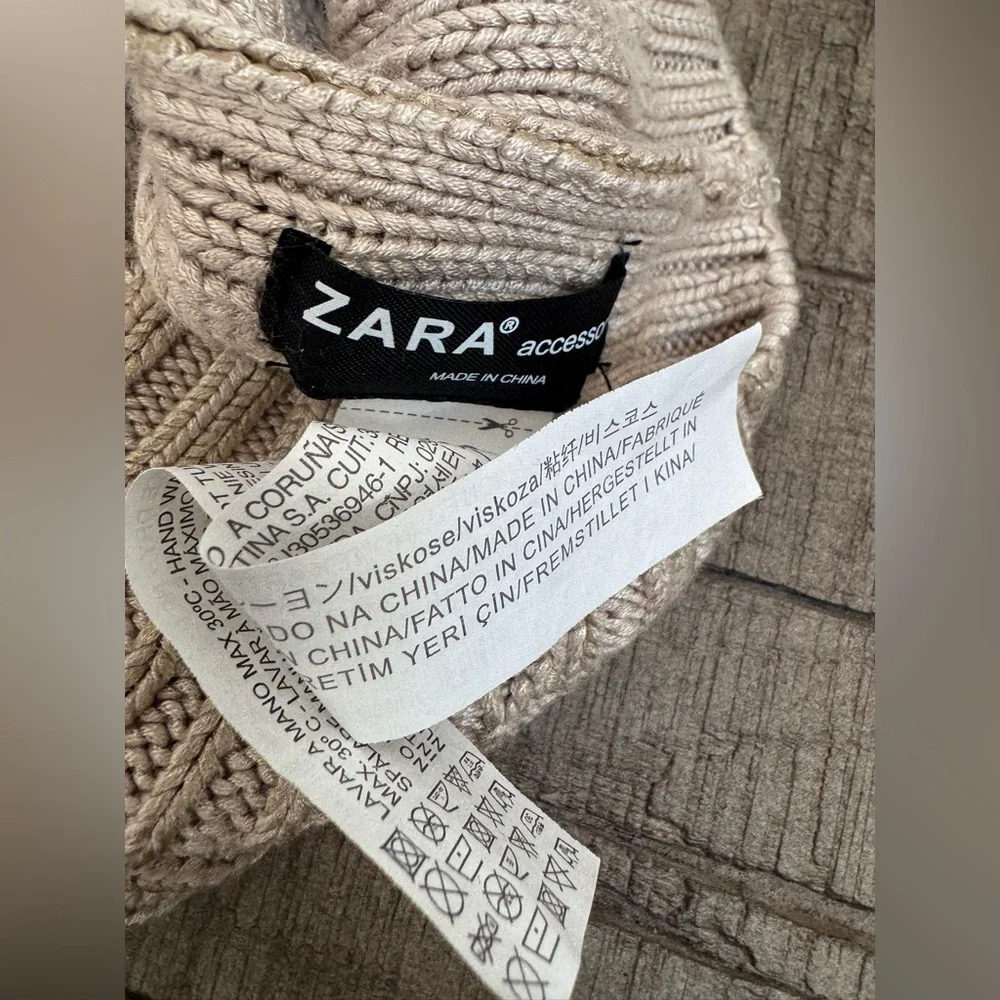 Zara Beige/Gold  Knit Slouchy Beanie Hat Girls